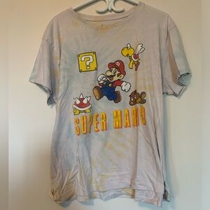 🌼TEES AND TANKS 3 FOR 25$🌼 Super Mario Tie Dye Graphic Tee